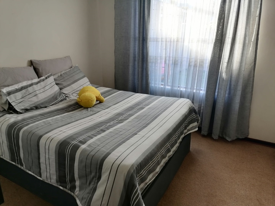 2 Bedroom Property for Sale in Langenhovenpark Free State